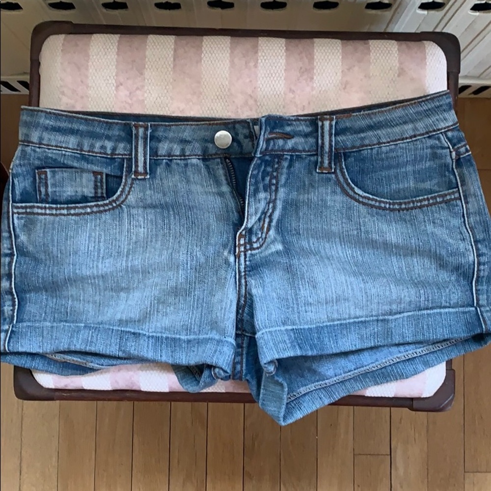 Forever 21 Jean Shorts Size 26